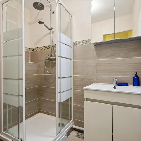 Budget Downtown With Parking Appartement