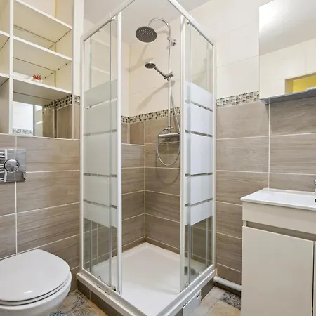 Budget Downtown With Parking Appartement Charleville-Mézières