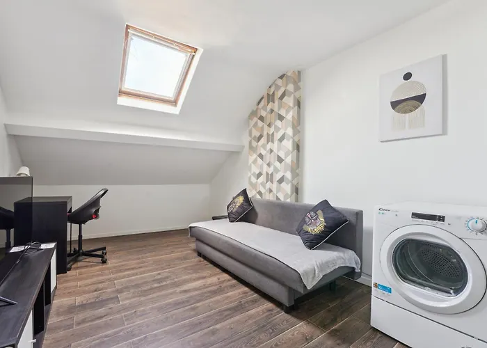 Budget Downtown With Parking Lägenhet *