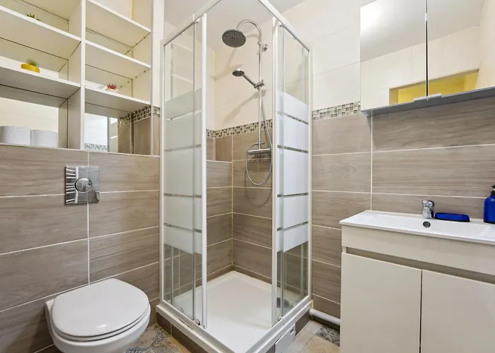 Budget Downtown With Parking Lägenhet Charleville-Mézières